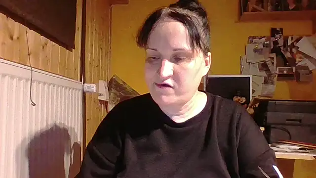 Snapshot of _squirty_cum_lady_ chatting on June 24, 11:31 am squirty cum lady online show from June 24, 11:31 am