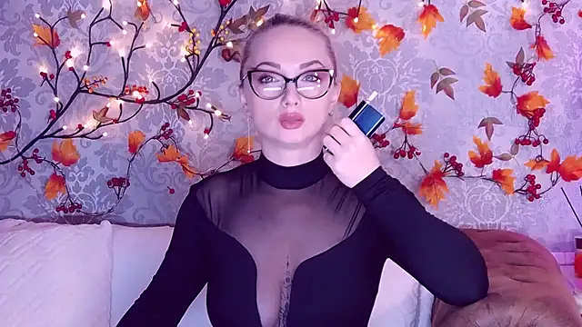 EllianaReese online show from October 9, 2:20 am