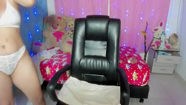 Dana Jeins online show from December 5, 1:09 pm