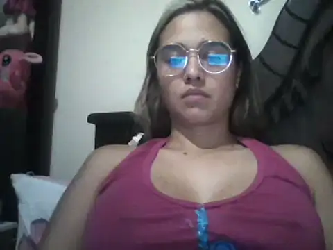 trianabell online show from March 5, 2:57 am