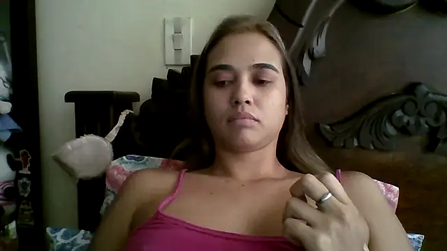 trianabell online show from September 19, 5:46 pm