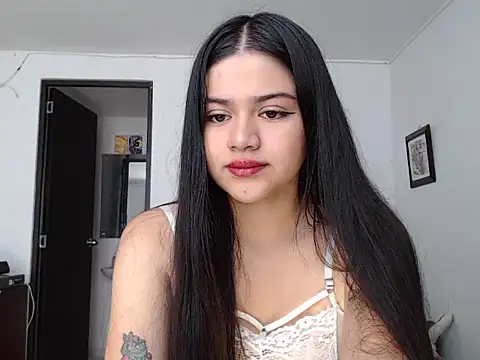 Snapshot of angelbeat_ chatting on December 18, 2:06 pm angelbeat online show from December 18, 2:06 pm