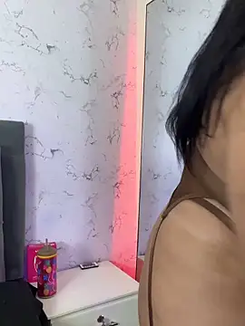 Brhiana Williamms online show from June 3, 2:33 pm