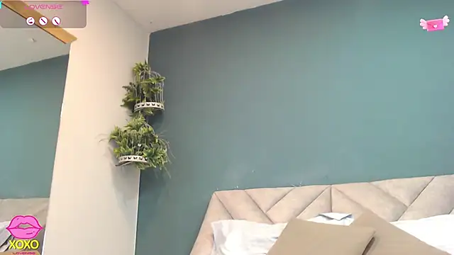 SharisWillian online show from April 16, 4:02 am