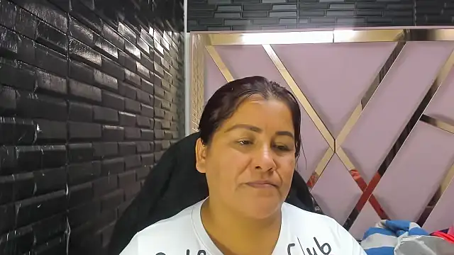 DaianaLutz online show from November 27, 3:47 pm