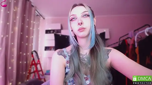 JustMeowGirl online show from April 11, 6:18 am