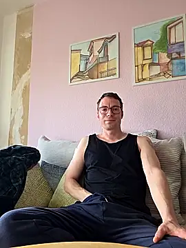 Schnubby1 online show from March 9, 2:54 pm