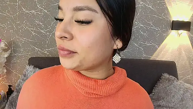mia roux13 online show from March 13, 12:27 am