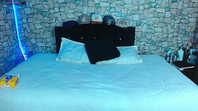 Bastiaan 28 online show from January 14, 9:42 pm