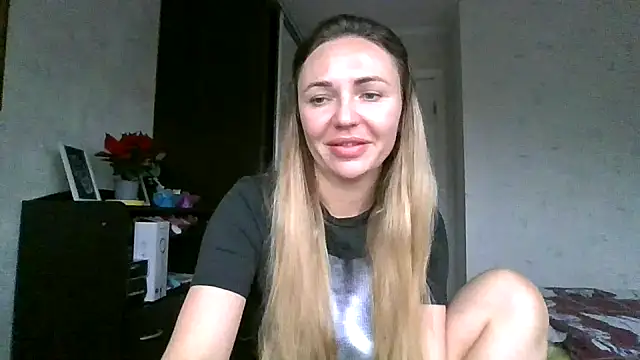 AngelinaLove28 online show from November 30, 7:45 am