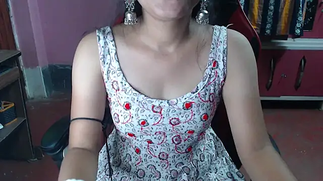 Snapshot of Angel_Alison_ chatting on May 26, 6:59 pm Angel Alison online show from May 26, 6:59 pm