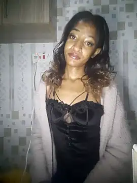 Snapshot of GoddessVee chatting on July 5, 11:45 pm GoddessVee online show from July 5, 11:45 pm