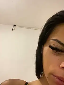 canderodrig777 online show from January 11, 1:32 pm