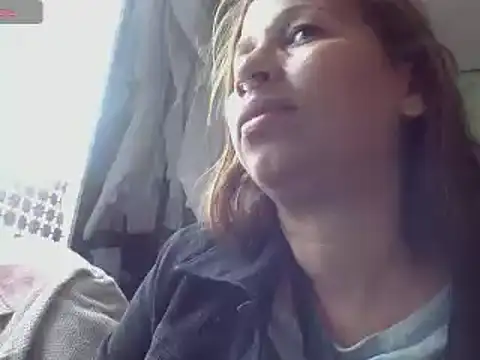 Snapshot of CaroMasha chatting on December 27, 8:07 pm CaroMasha online show from December 27, 8:07 pm