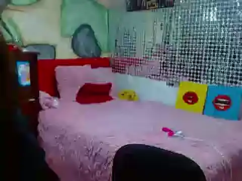 Snapshot of CaroMasha chatting on January 3, 11:01 pm CaroMasha online show from January 3, 11:01 pm