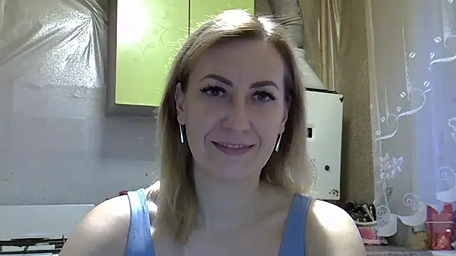 AshleyXHoney online show from December 2, 5:37 am