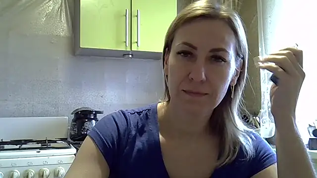 AshleyXHoney online show from December 5, 6:54 am