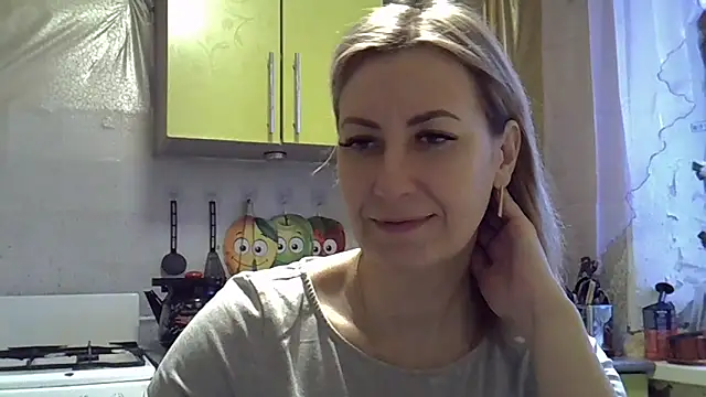 AshleyXHoney online show from January 17, 6:04 am