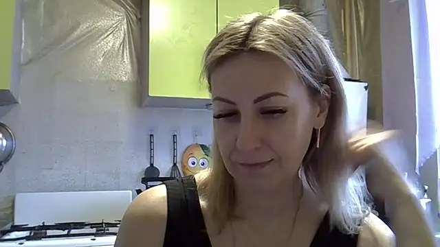 AshleyXHoney online show from February 10, 7:04 am