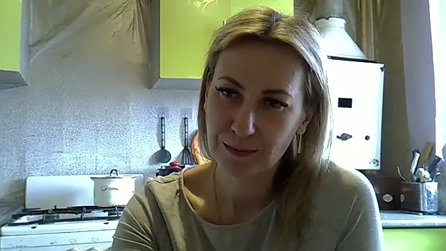 AshleyXHoney online show from March 21, 9:45 am