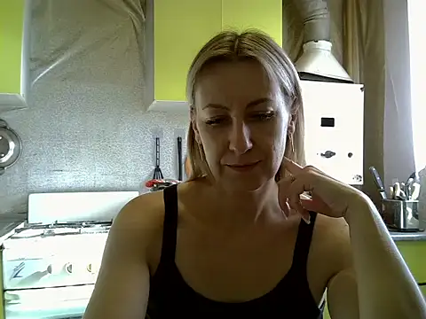 AshleyXHoney online show from September 11, 6:24 am