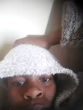 Sluttylesa online show from September 19, 6:37 am