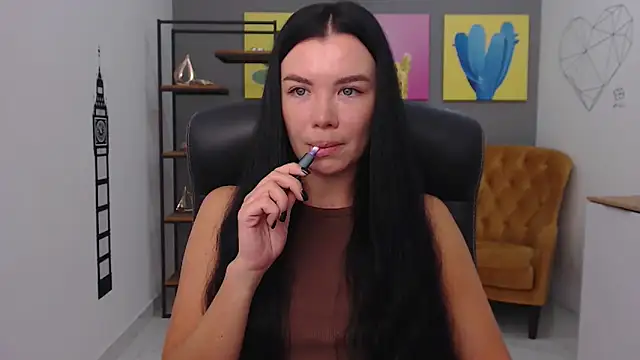 MadisonGomes online show from October 13, 7:30 am