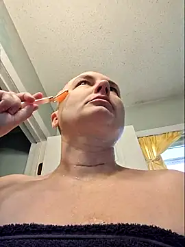 MilfyMrsRobinson online show from May 1, 3:38 pm