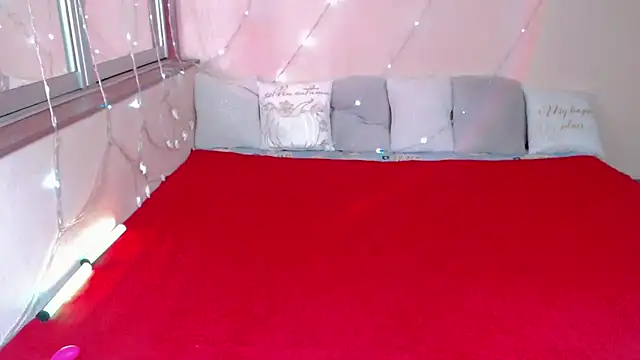 LizaSenri online show from February 13, 7:37 am