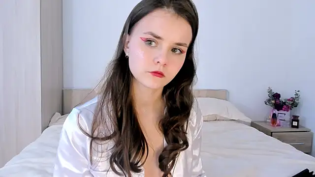 evelinal ove online show from March 5, 11:17 am