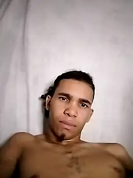 Snapshot of jhon_dhikoll_xx chatting on October 13, 4:40 pm jhon dhikoll xx online show from October 13, 4:40 pm