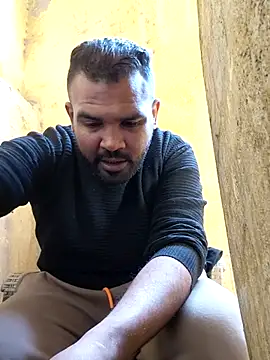 ListedLoin online show from April 5, 7:27 am