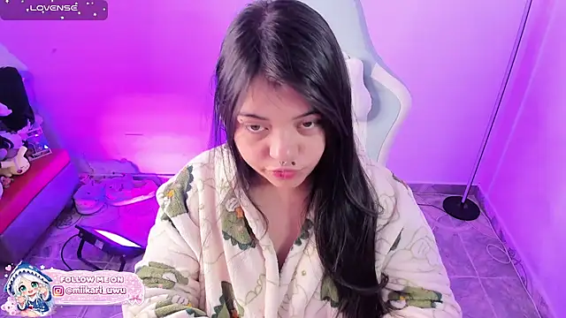 Ahri Elderwood online show from July 7, 6:16 am