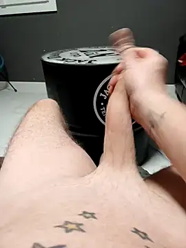 Snapshot of killminou chatting on January 29, 10:01 pm killminou online show from January 29, 10:01 pm