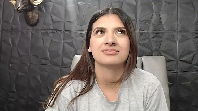 Snapshot of Abril_Squirt chatting on January 24, 11:15 am Abril Squirt online show from January 24, 11:15 am