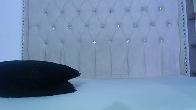 Abril Squirt online show from March 7, 10:45 am