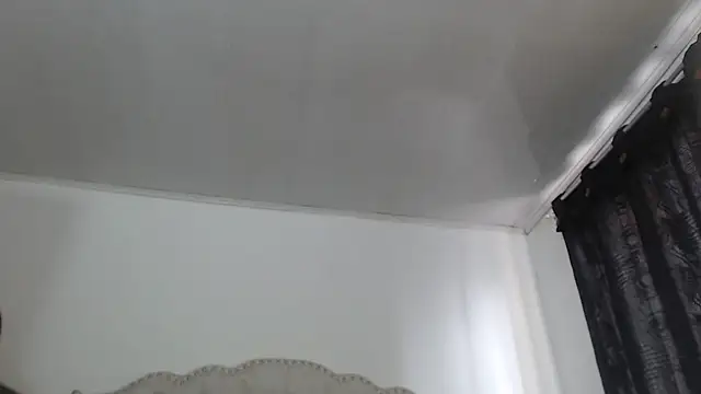 Abril Squirt online show from April 9, 6:24 pm