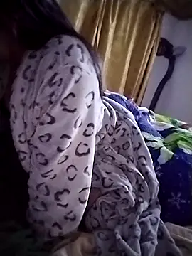 Snapshot of ToysSex_1 chatting on December 14, 2:17 am ToysSex 1 online show from December 14, 2:17 am