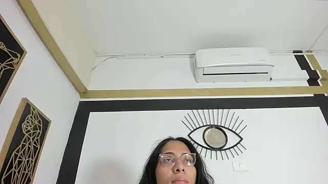 EmilyGomezLS online show from October 13, 11:32 am