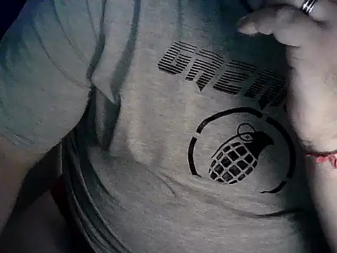 Snapshot of cashot58 chatting on December 18, 4:24 pm cashot58 online show from December 18, 4:24 pm