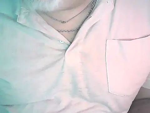 Snapshot of cashot58 chatting on January 5, 6:44 pm cashot58 online show from January 5, 6:44 pm