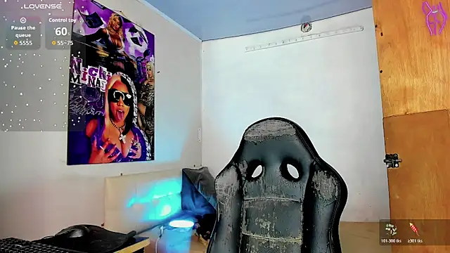 Snapshot of Bigcatalove chatting on December 20, 7:43 pm Bigcatalove online show from December 20, 7:43 pm