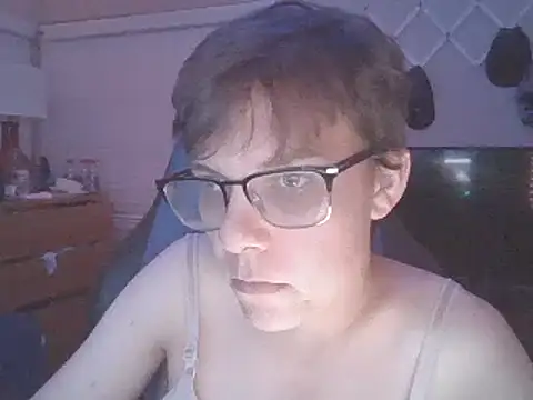 Snapshot of KaliSnow199623 chatting on December 2, 4:20 am KaliSnow199623 online show from December 2, 4:20 am