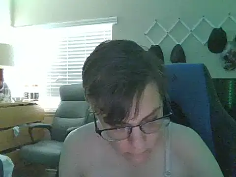 Snapshot of KaliSnow199623 chatting on December 3, 11:24 pm KaliSnow199623 online show from December 3, 11:24 pm