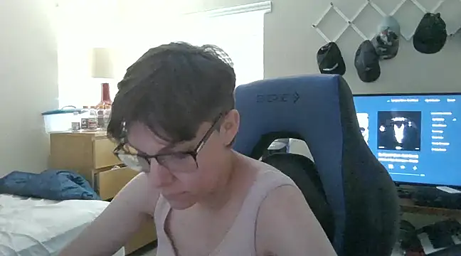 Snapshot of KaliSnow199623 chatting on January 4, 10:24 pm KaliSnow199623 online show from January 4, 10:24 pm