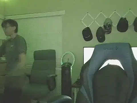 Snapshot of KaliSnow199623 chatting on January 9, 2:01 am KaliSnow199623 online show from January 9, 2:01 am