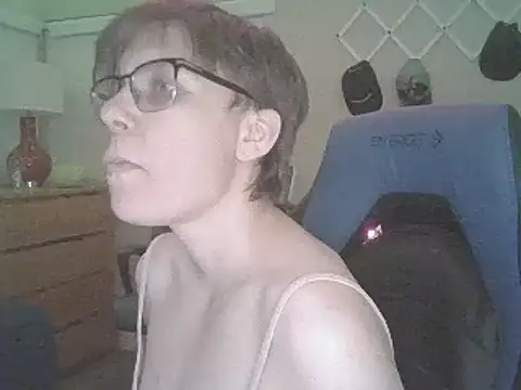 Snapshot of KaliSnow199623 chatting on January 19, 4:12 am KaliSnow199623 online show from January 19, 4:12 am