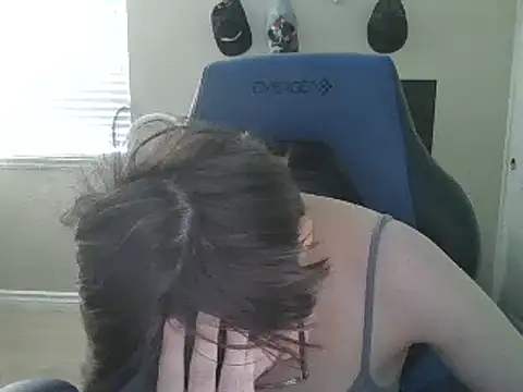 Snapshot of KaliSnow199623 chatting on February 2, 9:34 pm KaliSnow199623 online show from February 2, 9:34 pm