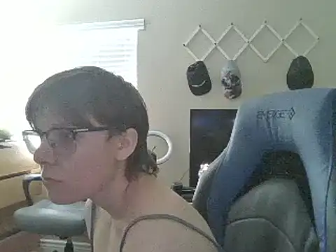 Snapshot of KaliSnow199623 chatting on February 9, 11:04 pm KaliSnow199623 online show from February 9, 11:04 pm