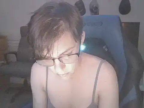 Snapshot of KaliSnow199623 chatting on February 16, 3:04 am KaliSnow199623 online show from February 16, 3:04 am